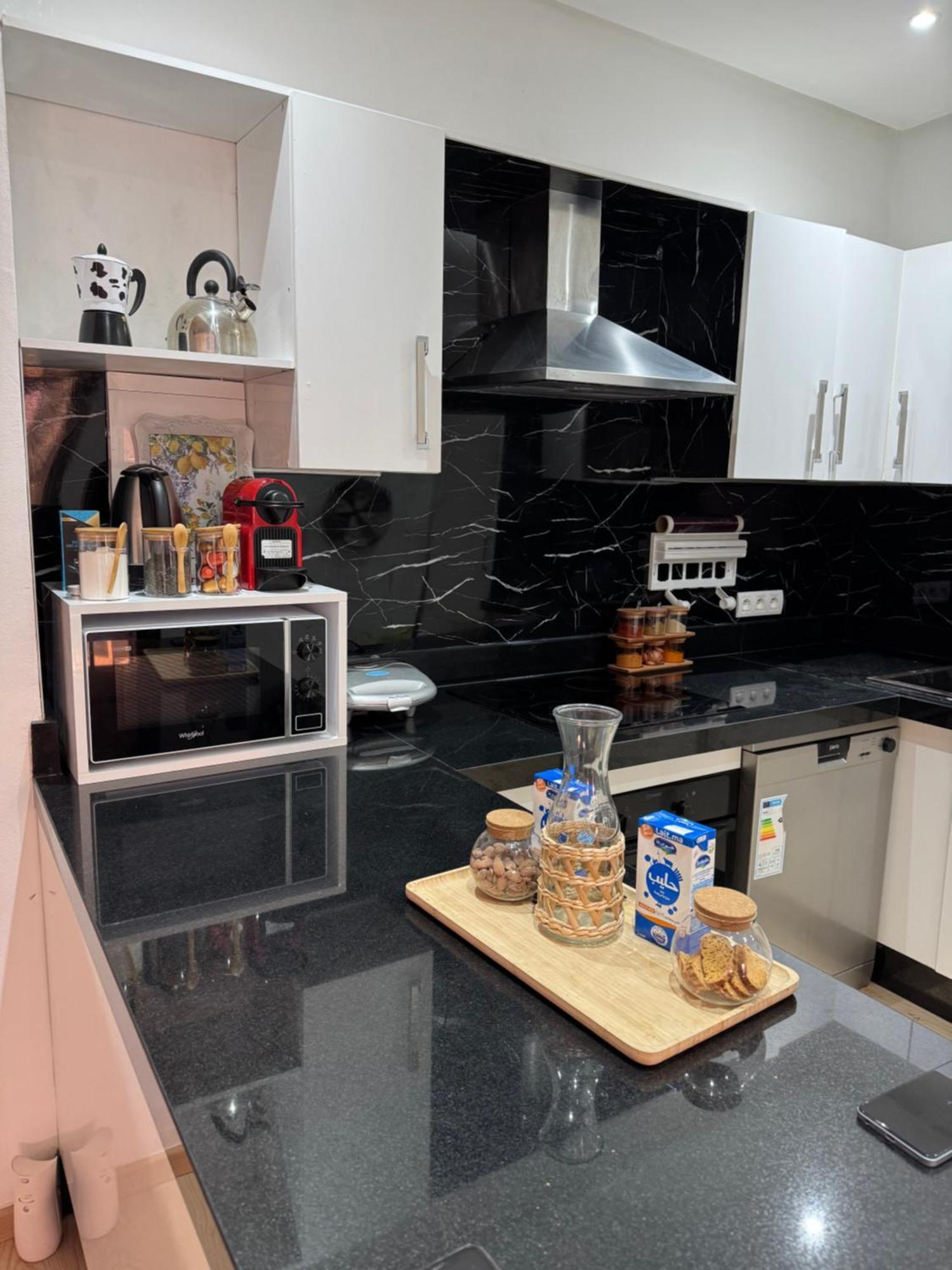 Appartement Centre Marrakech Gueliz - Cool & Cozy Apartment For A Family Stay In The Heart Of The City Маракеш Екстериор снимка